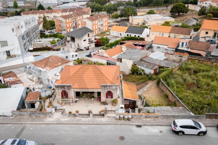 Moradia T5 para Venda em São João da Madeira