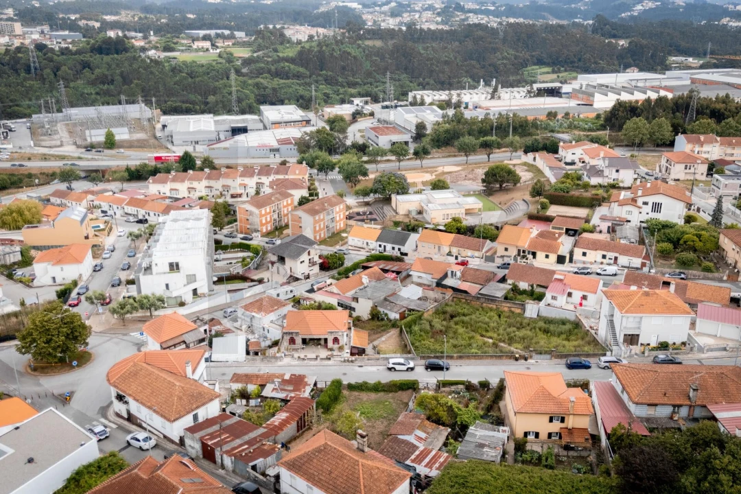 Moradia T5 para Venda em São João da Madeira Foto 9