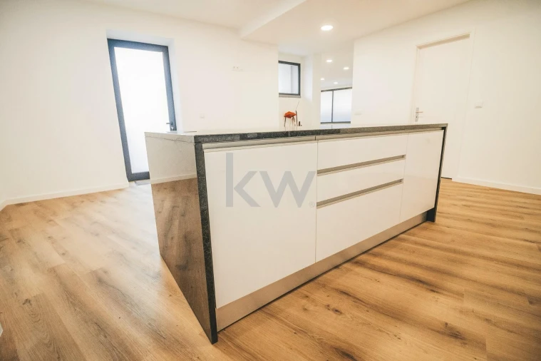 Moradia T3 para Venda em Camara de Lobos Foto 21