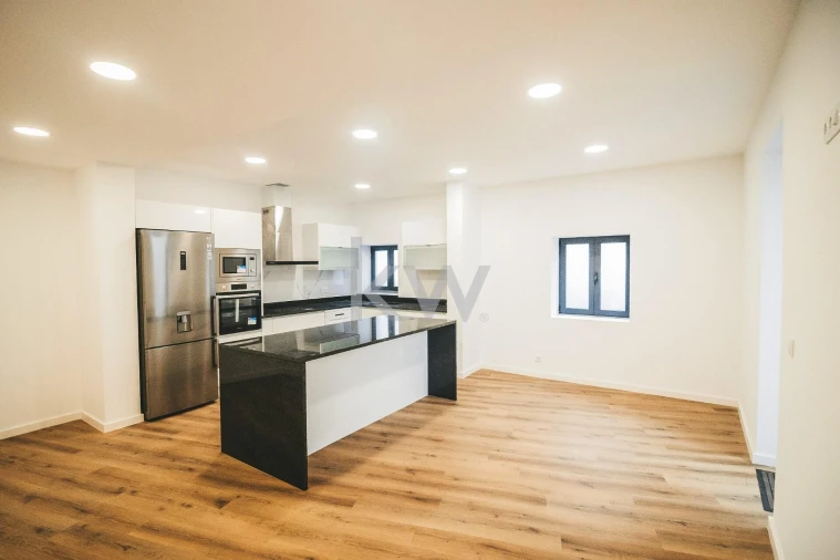 Moradia T3 para Venda em Camara de Lobos Foto 15