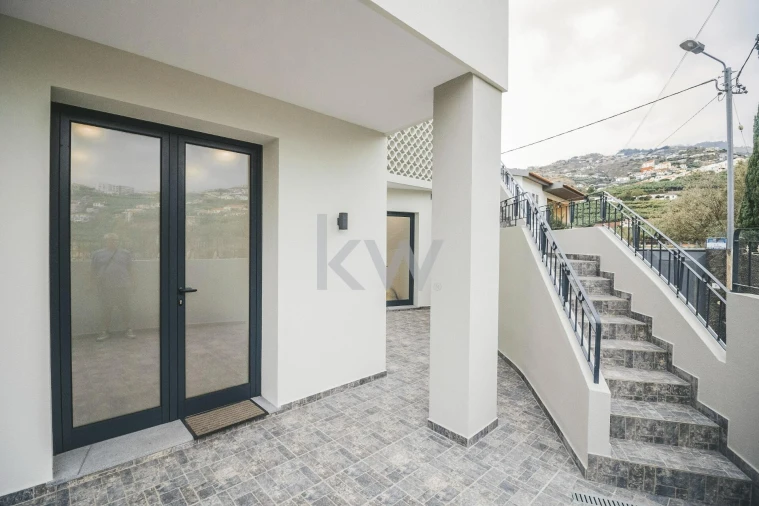 Moradia T3 para Venda em Camara de Lobos Foto 59