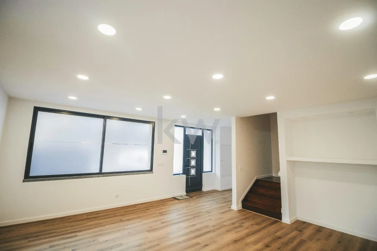 Moradia T3 para Venda em Camara de Lobos Foto 14