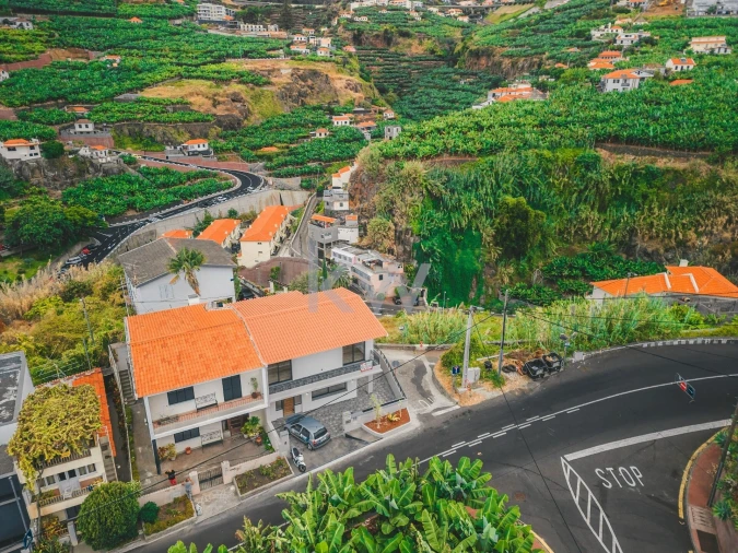 Moradia T3 para Venda em Camara de Lobos Foto 5