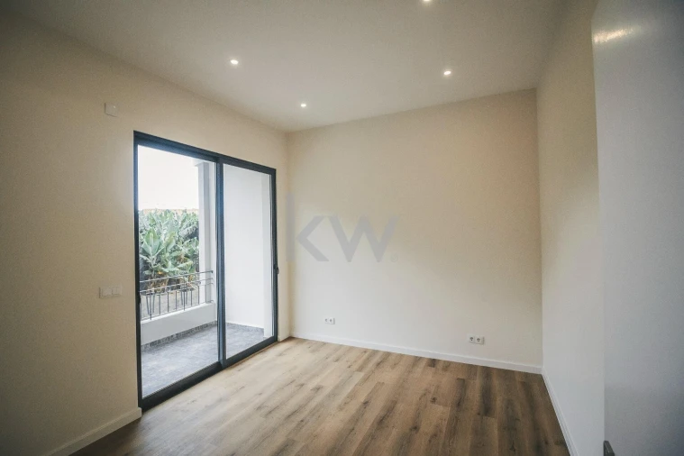 Moradia T3 para Venda em Camara de Lobos Foto 42