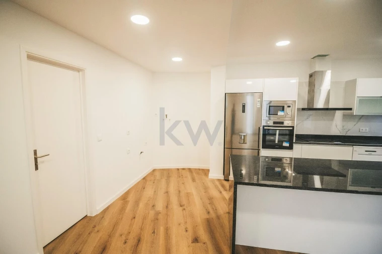 Moradia T3 para Venda em Camara de Lobos Foto 17