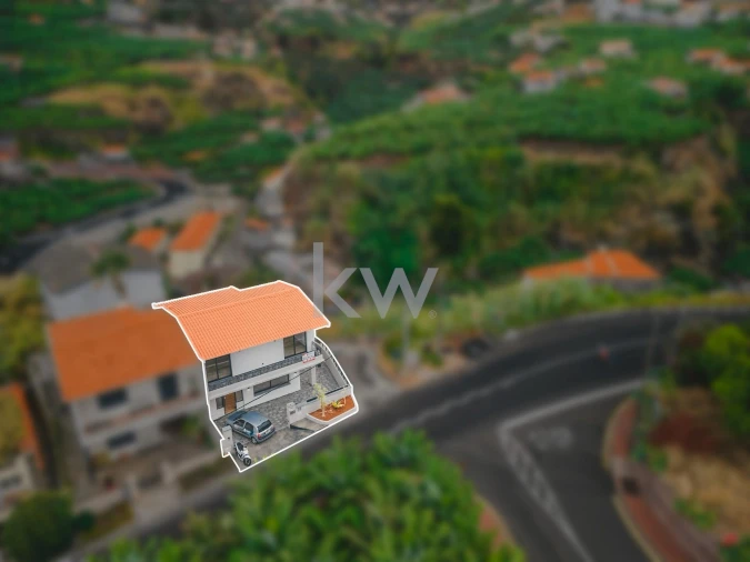 Moradia T3 para Venda em Camara de Lobos Foto 6