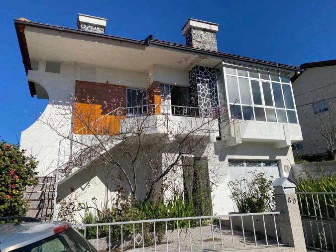 Moradia T3 para Venda em Estorãos Foto 2