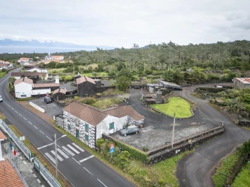 Moradia T4 para Venda em Santa Luzia