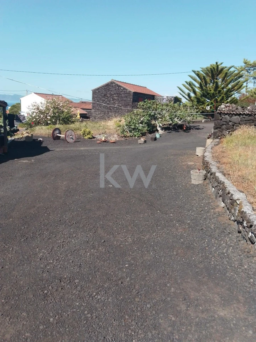 Moradia T4 para Venda em São Roque do Pico Foto 25