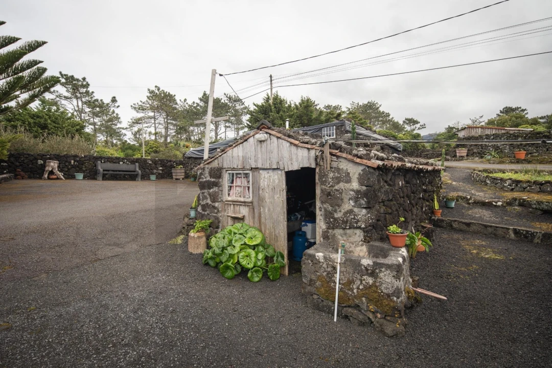 Moradia T4 para Venda em São Roque do Pico Foto 10
