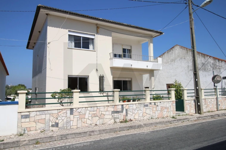 Moradia T5 para Venda em Canha Foto 1