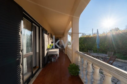 Moradia T3 para Venda em Albufeira e Olhos de Água