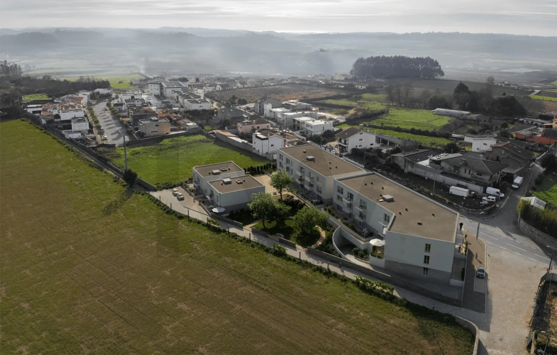 Apartamento T2 para Venda em Gião Foto 2