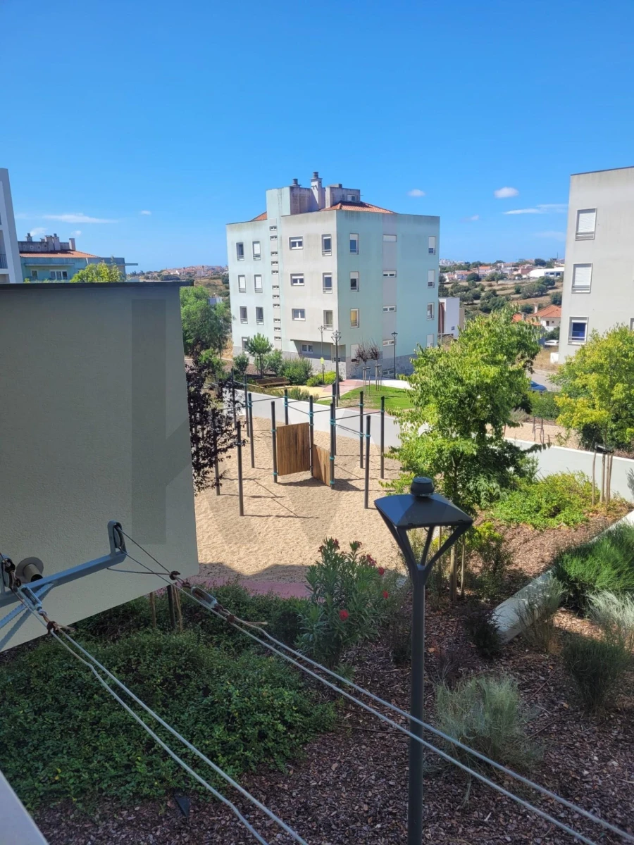 Apartamento T2 para Venda em Porto Salvo Foto 2