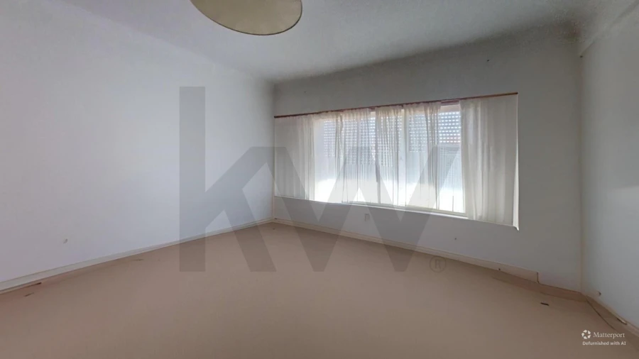 Apartamento T2 para Venda em Porto Salvo Foto 16