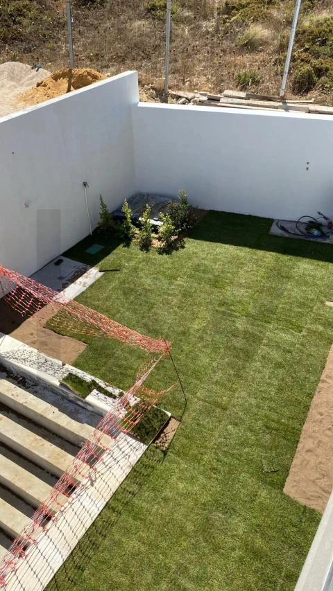 Moradia T3 para Venda em São Domingos de Rana