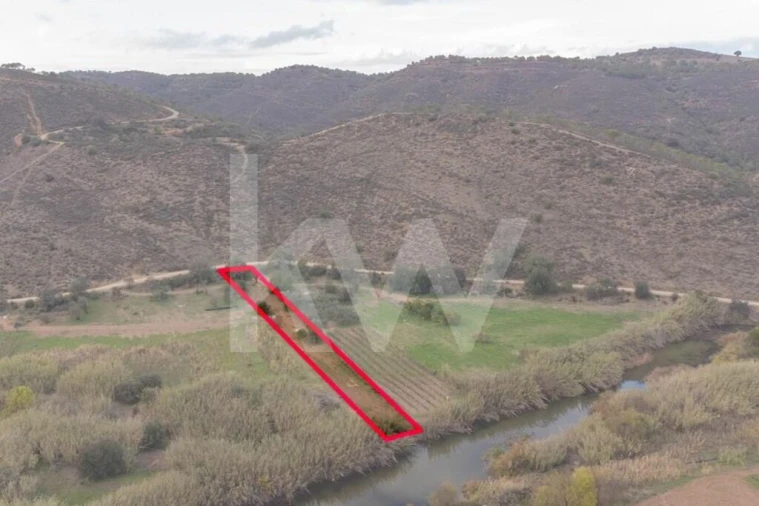 Terreno para Venda em Odeleite Foto 6