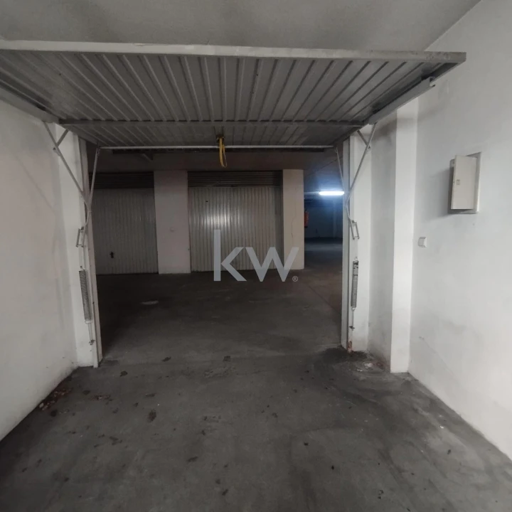 Garagem para Venda em Santo Antonio dos Olivais Foto 6