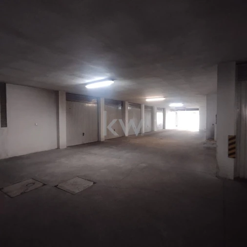 Garagem para Venda em Santo Antonio dos Olivais Foto 10