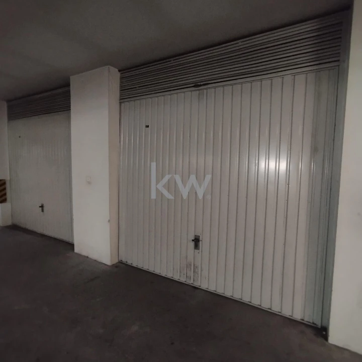 Garagem para Venda em Santo Antonio dos Olivais Foto 9