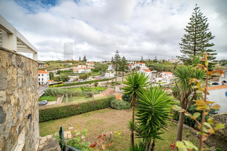 Moradia T4 para Venda em Colares Foto 34