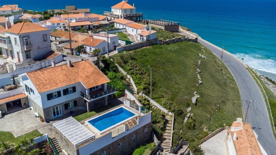 Moradia T4 para Venda em Colares Foto 4