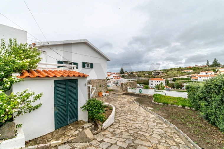 Moradia T4 para Venda em Colares Foto 45