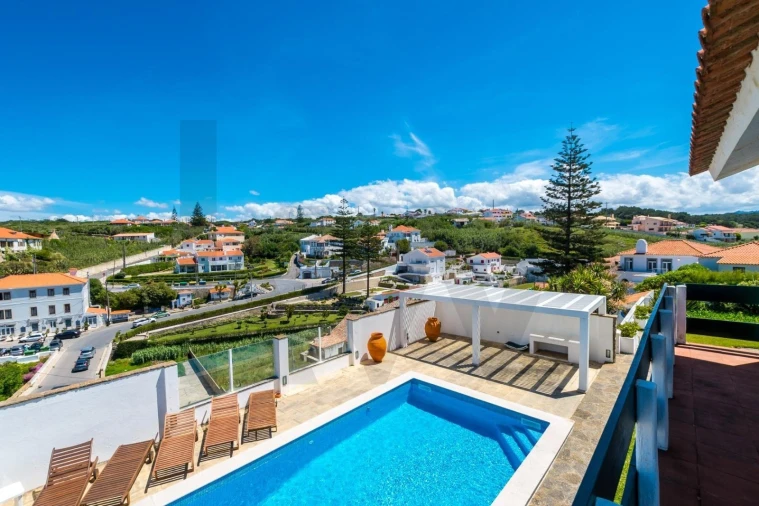 Moradia T4 para Venda em Colares Foto 51