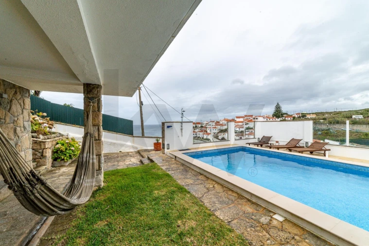 Moradia T4 para Venda em Colares Foto 43