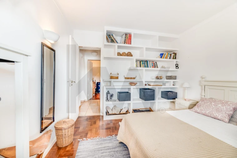 Moradia T4 para Venda em Colares Foto 29