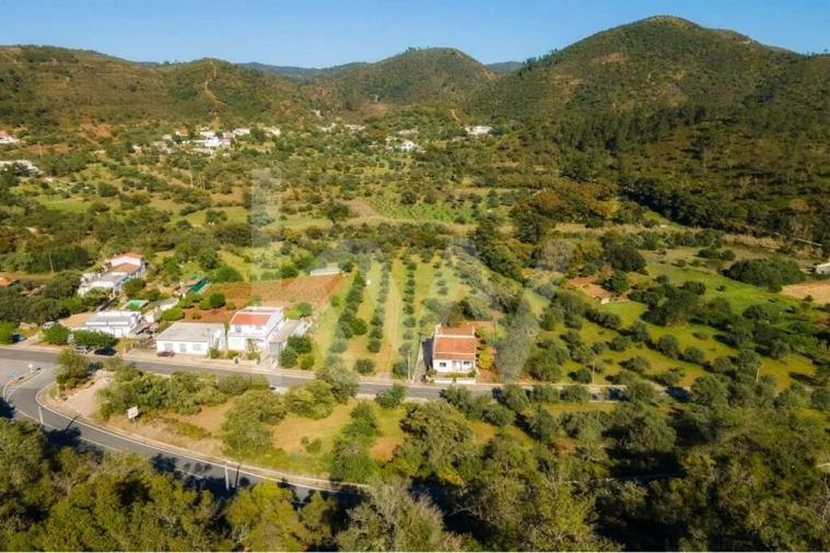 Moradia T2 para Venda em Querença, Tôr e Benafim Foto 38