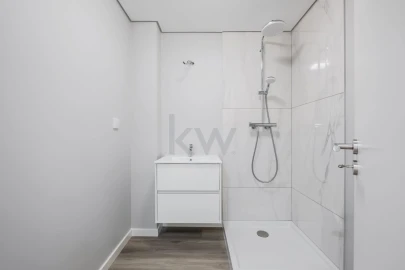 Apartamento T2 para Venda em Funchal (Se)