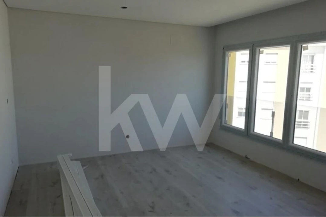 Apartamento T3 para Venda em Corroios Foto 12