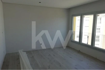 Apartamento T3 para Venda em Corroios