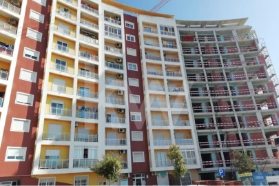 Apartamento T3 para Venda em Corroios