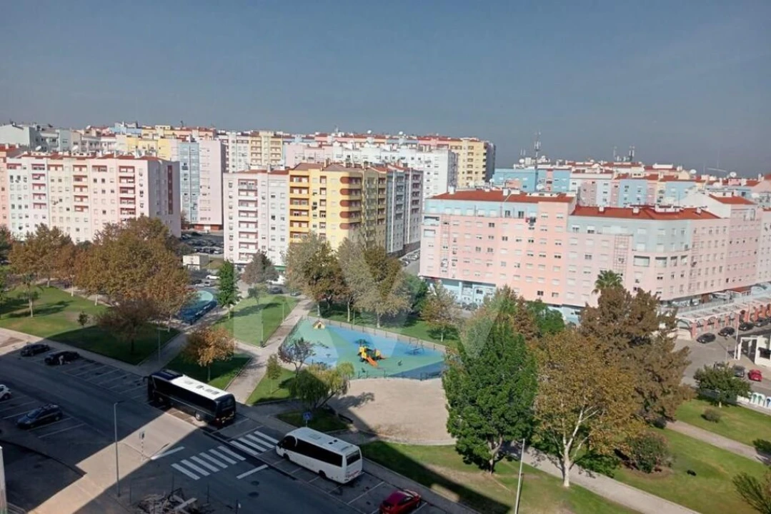 Apartamento T3 para Venda em Corroios Foto 27