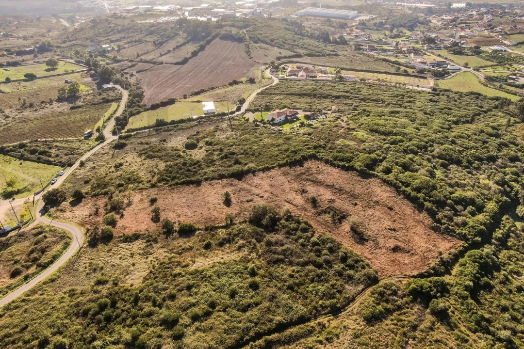 Terreno para Venda em Santo Antão e São Julião do Tojal Foto 23