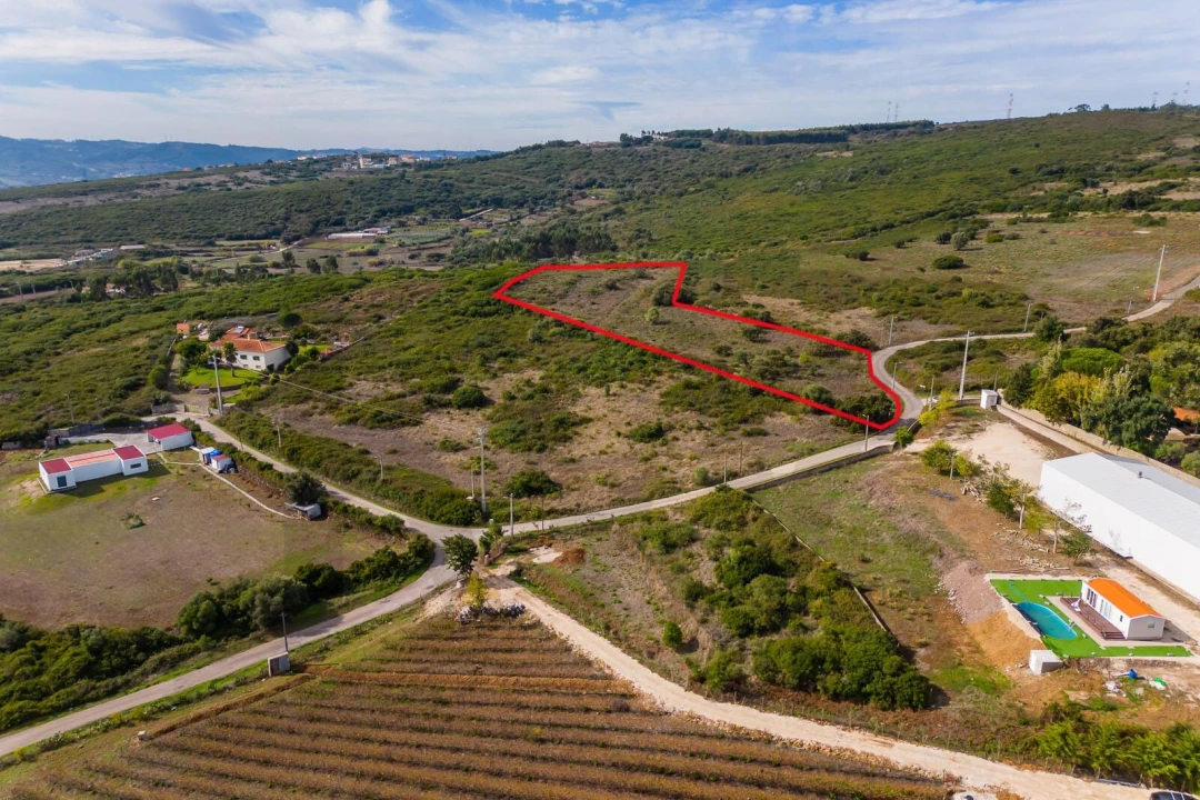 Terreno para Venda em Santo Antão e São Julião do Tojal Foto 5