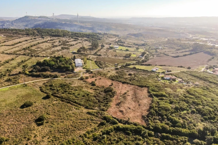 Terreno para Venda em Santo Antão e São Julião do Tojal Foto 19