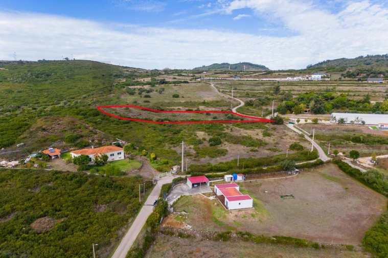 Terreno para Venda em Santo Antão e São Julião do Tojal Foto 9