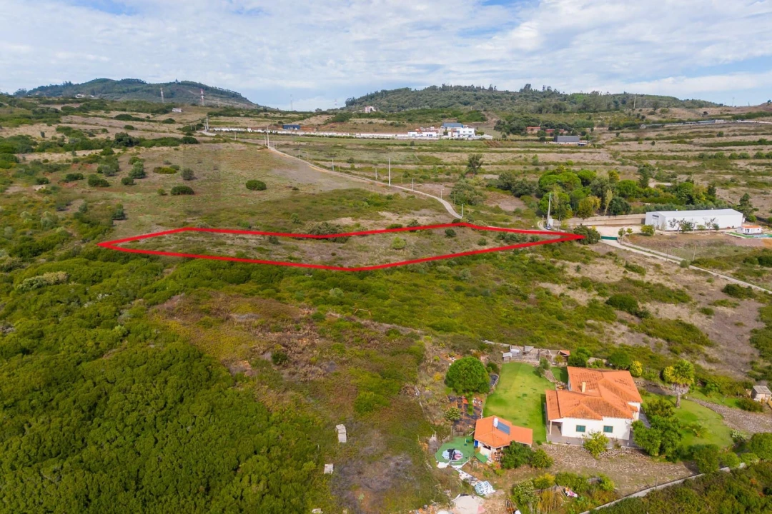 Terreno para Venda em Santo Antão e São Julião do Tojal Foto 7