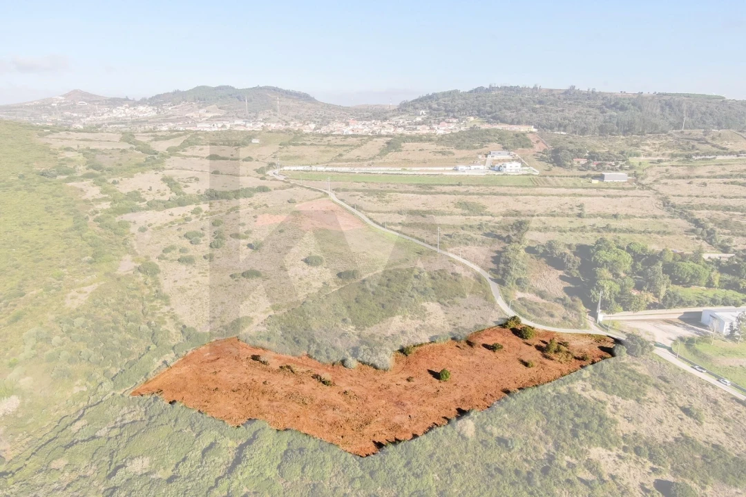 Terreno para Venda em Santo Antão e São Julião do Tojal Foto 18