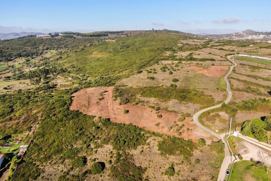 Terreno para Venda em Santo Antão e São Julião do Tojal Foto 24