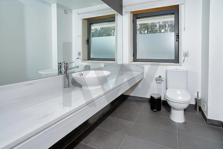 Moradia T3 para Arrendamento em Barcarena Foto 26