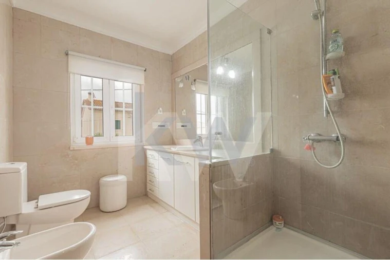 Moradia T5 para Venda em Romeira e Várzea Foto 37