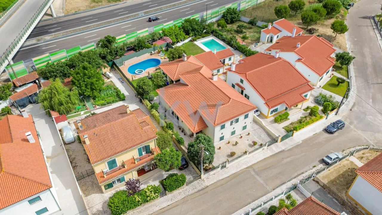 Moradia T5 para Venda em Romeira e Várzea Foto 7