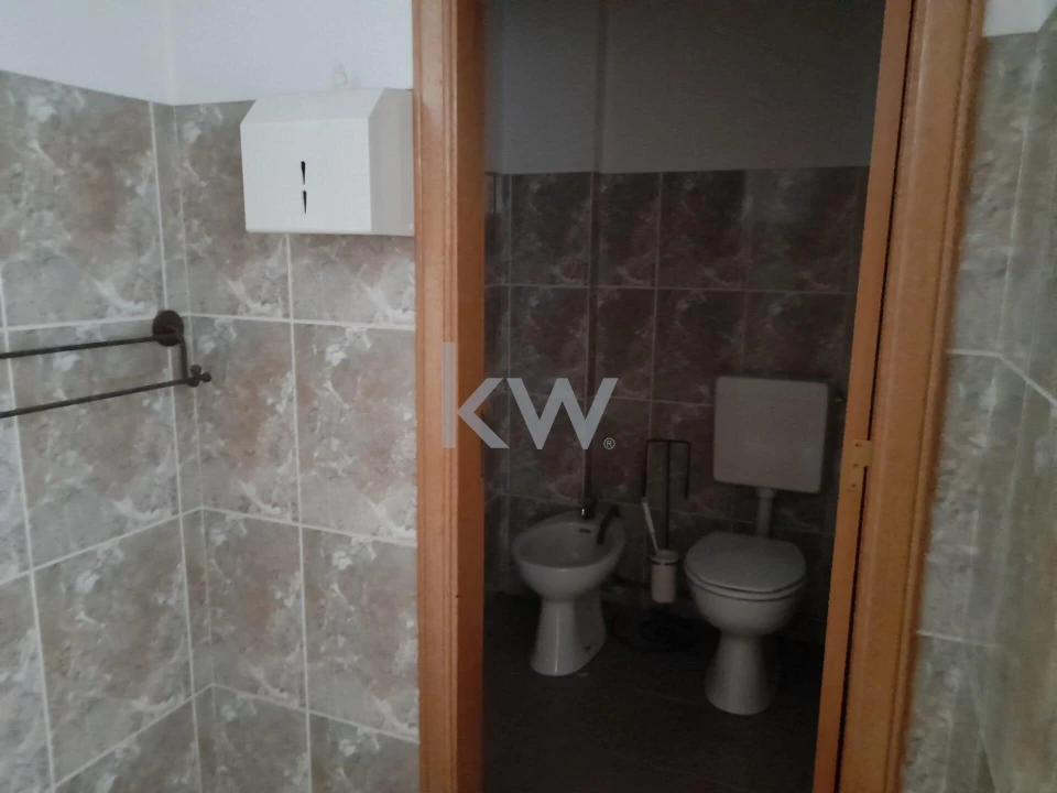 Loja para Venda em Queluz e Belas Foto 3