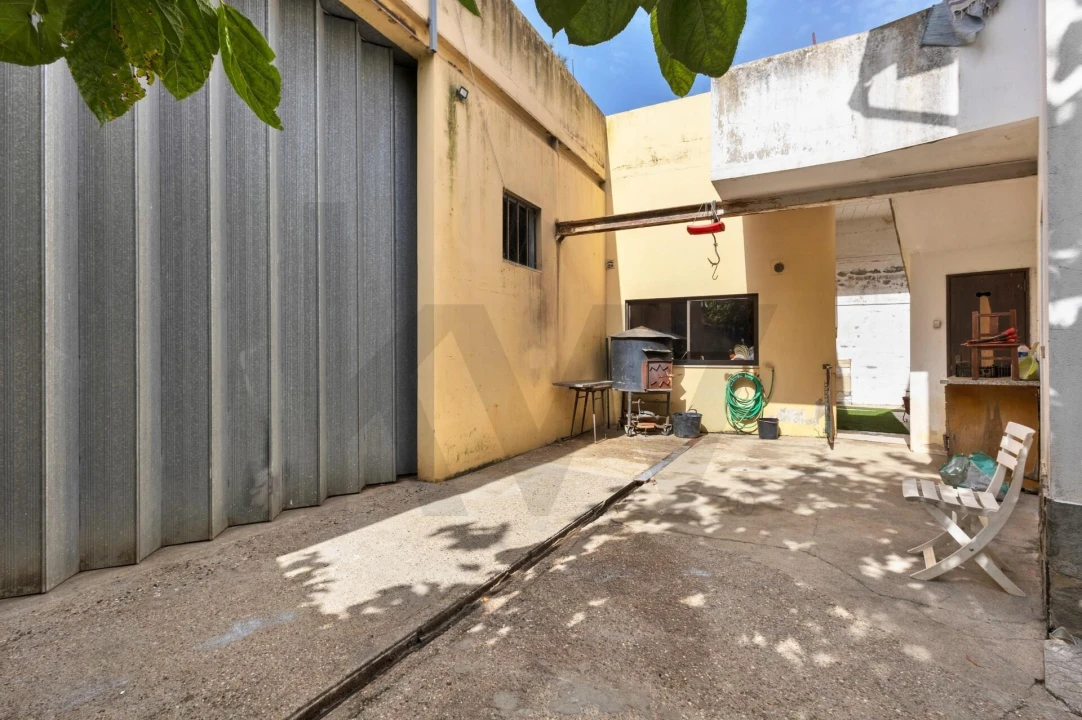 Moradia T3 para Venda em Arneiro das Milhariças Foto 40