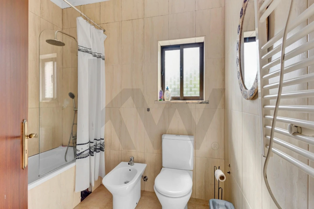 Moradia T3 para Venda em Arneiro das Milhariças Foto 32