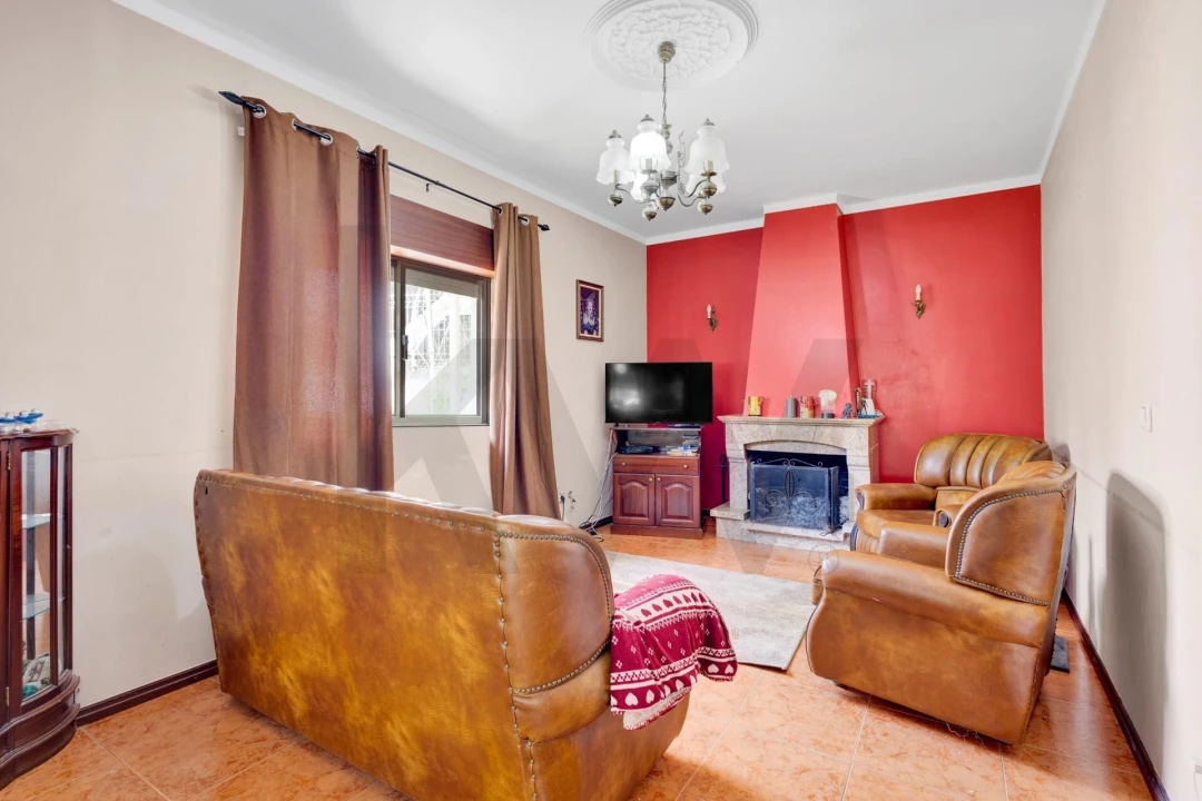 Moradia T3 para Venda em Arneiro das Milhariças Foto 39